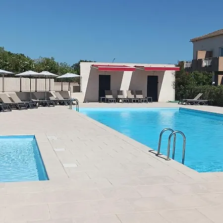 Bel Confortable Et Cosy En Avec Piscine A 5 Mn De La