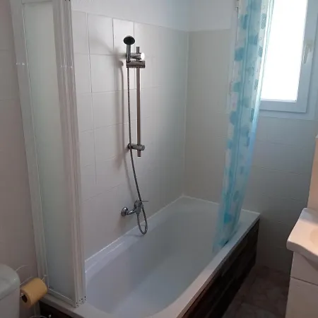 Bel Confortable Et Cosy En Avec Piscine A 5 Mn De La Apartament